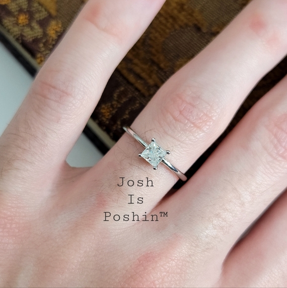 0.60CT. Princess cut Moissanite 4 prong ring in 18K gold over sterling silver - Picture 4 of 14